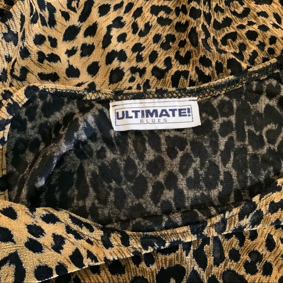 The most gorgeous leopard top ever! Small - Picture 3 of 6
